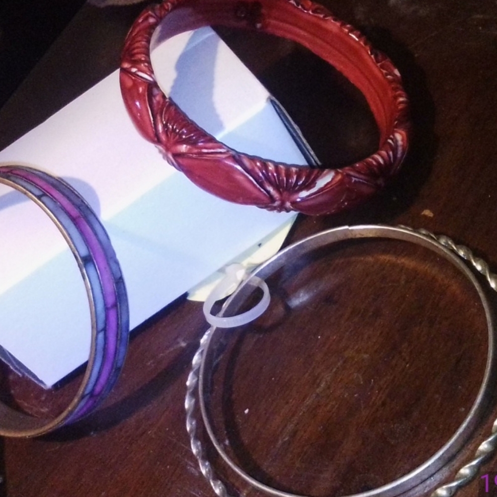 bracelets random colors